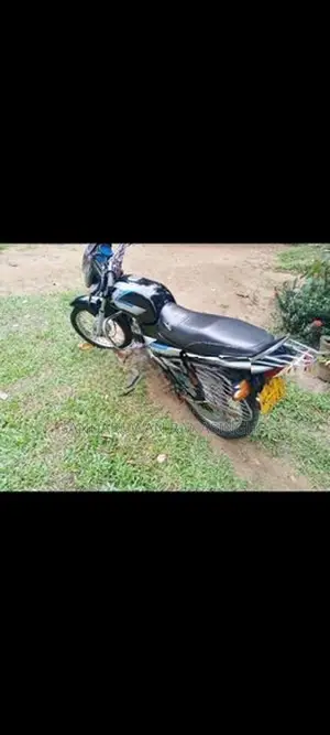 Bajaj CT100 2009
