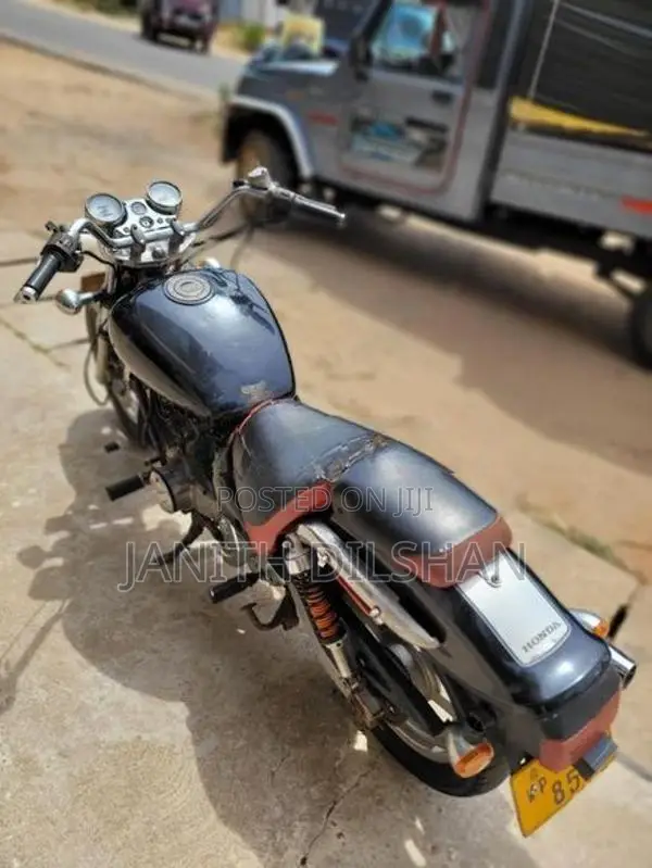 Honda Custom cbx 125 2002