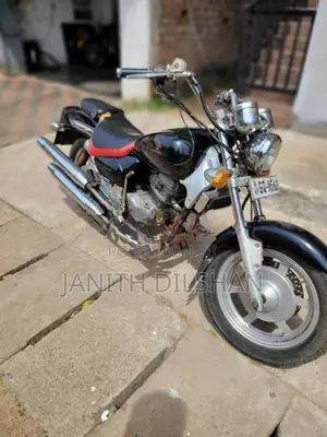 Honda Custom cbx 125 2002