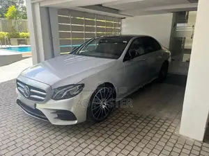 Mercedes Benz E200 Night Edition AMG 2016