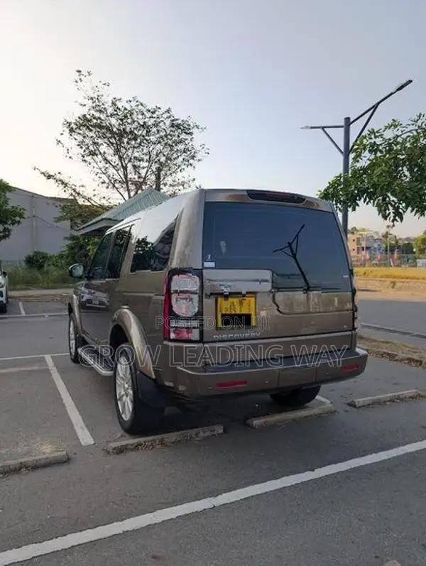 Land Rover Discovery 2014