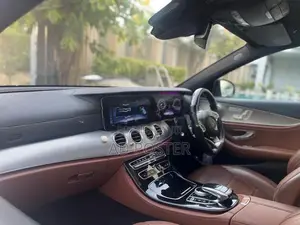 Mercedes Benz E200 Night Edition AMG 2016