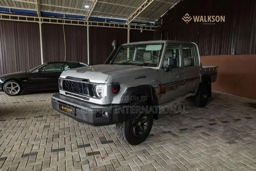 Toyota Land Cruiser 79 LC79 2025