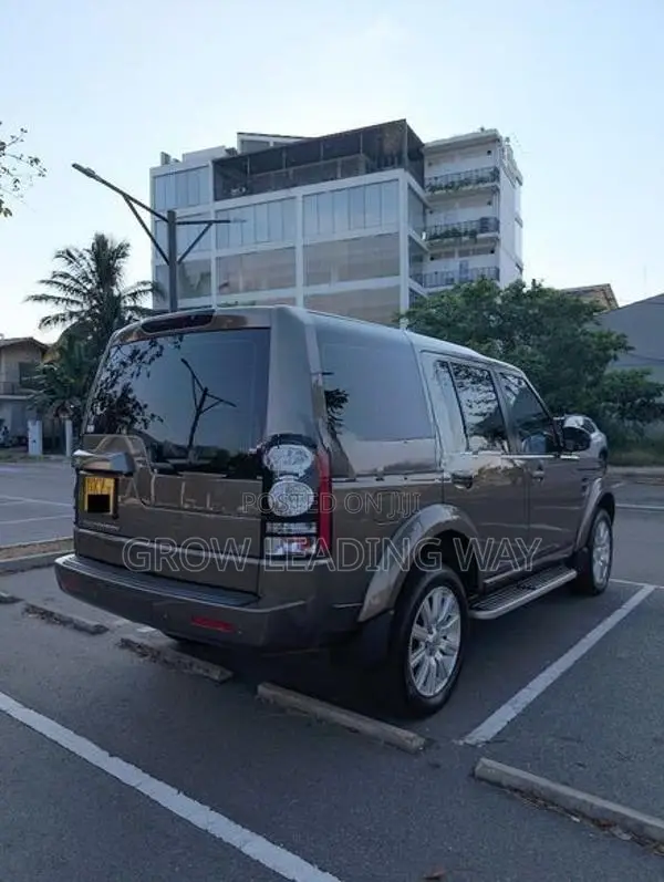 Land Rover Discovery 2014