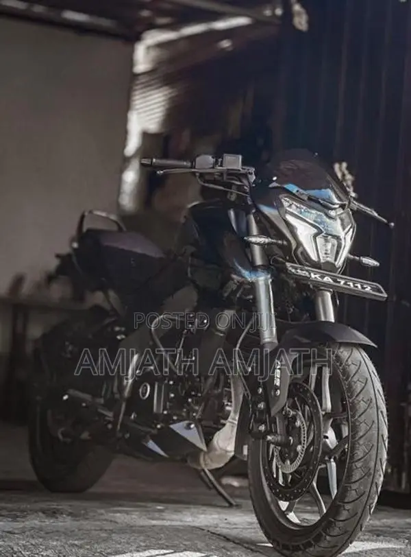 Bajaj Pulsar NS200 2025