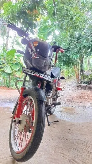 Bajaj CT100 2004
