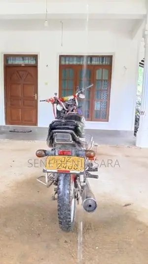 Bajaj CT100 2004