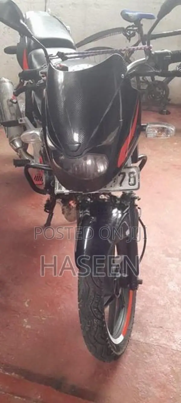 Bajaj Pulsar 200 2008
