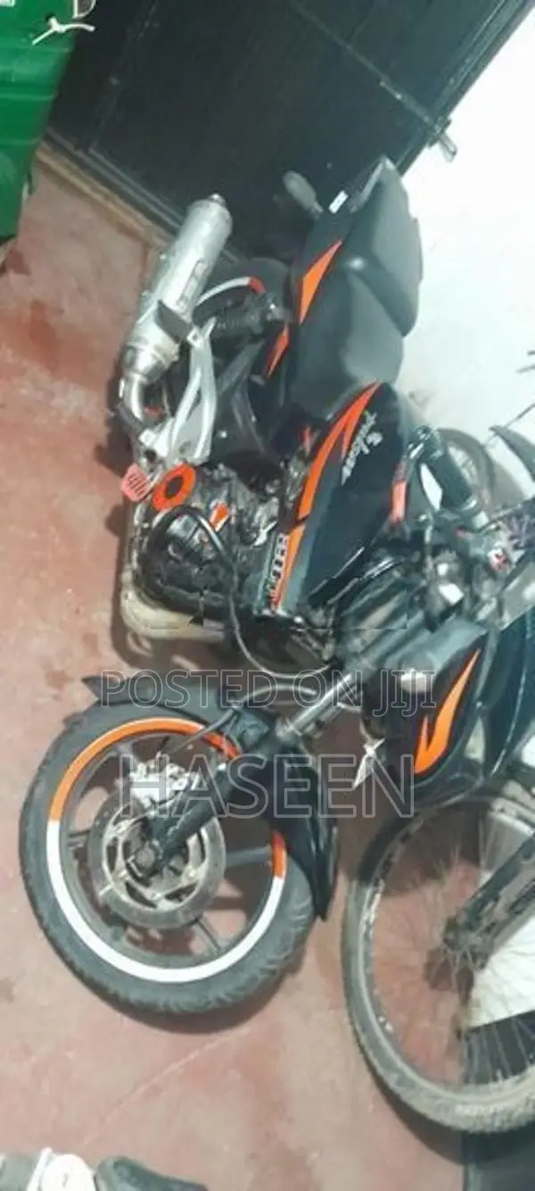 Bajaj Pulsar 200 2008