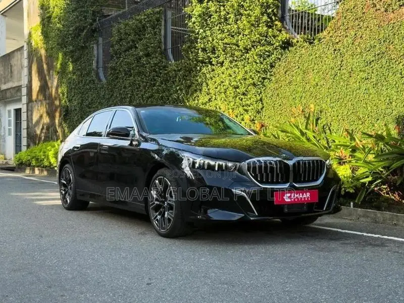 BMW 525i 2025