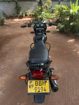 Bajaj Platina 100 2014