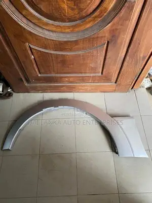 Mitsubishi Montero V98 Front Wheel Arch