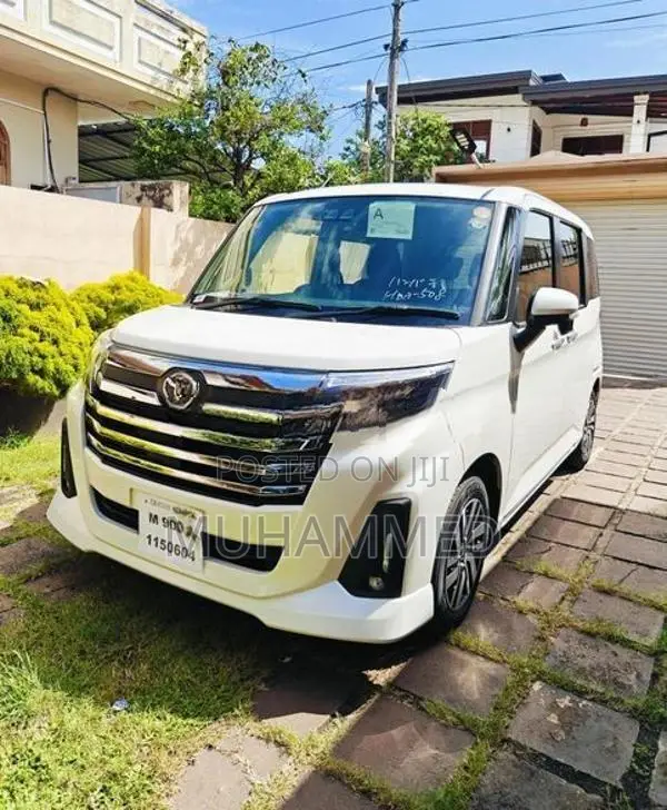 Toyota Roomy Custom G 2024