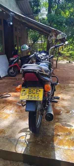 Bajaj CT100 2015