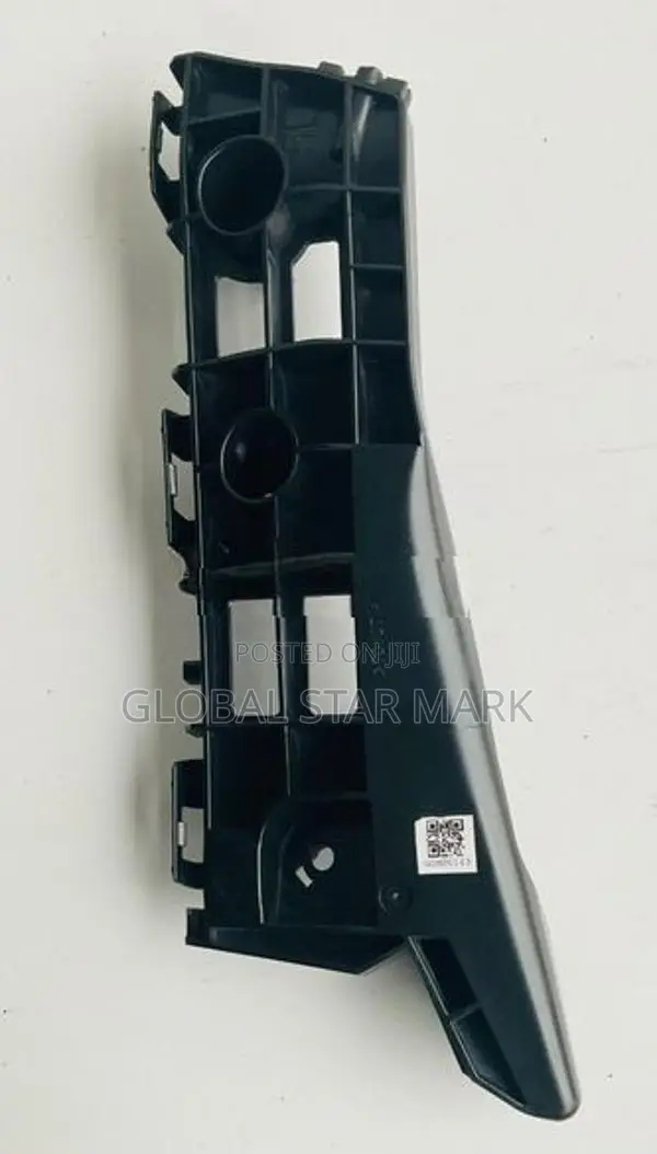 Prius ZVW30 Front Bumper Retainer