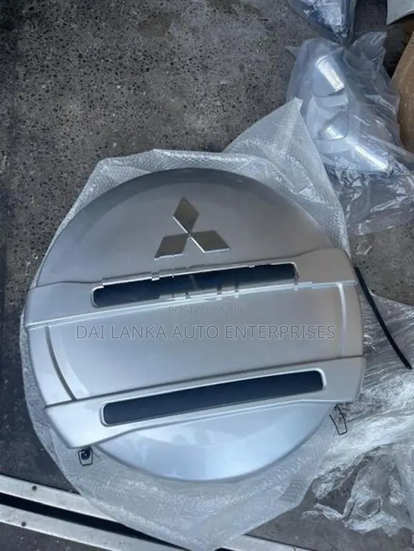 Mitsubishi Montero V76 Spare Wheel Cover