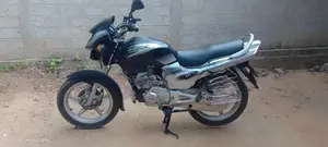 TVS Victor 2006