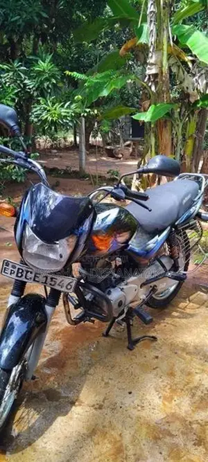 Bajaj CT100 2015