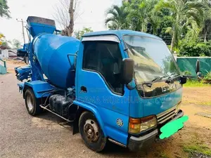 Isuzu 250 Truck Mixer 2002