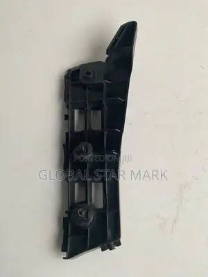 Prius ZVW30 Front Bumper Retainer