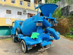 Isuzu 250 Truck Mixer 2002