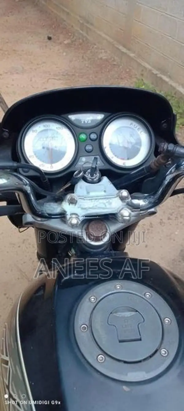 TVS Victor 2006