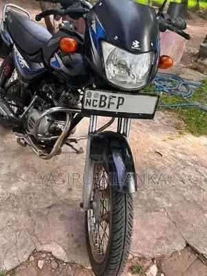Bajaj CT100 2017