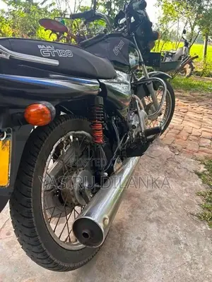 Bajaj CT100 2017