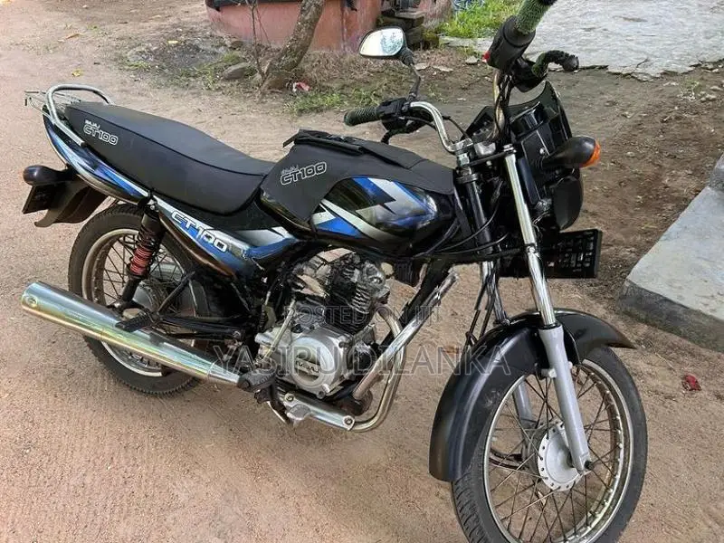 Bajaj CT100 2017