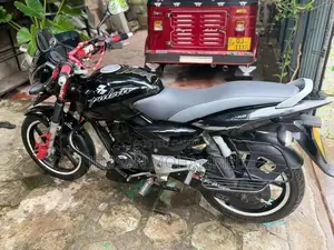 Bajaj Pulsar 180 2009