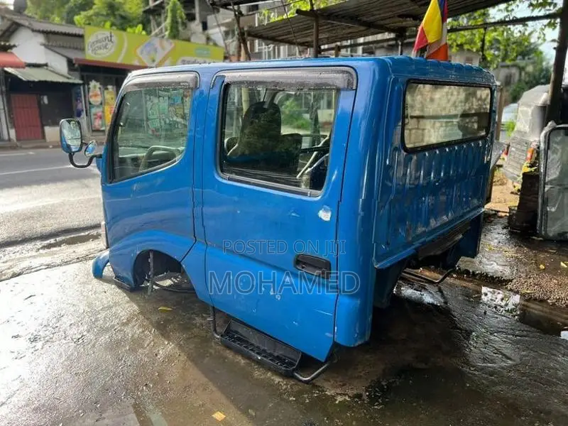 Toyota Dutro Crew Cab