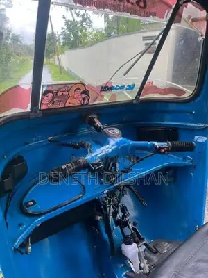 Bajaj RE 2006