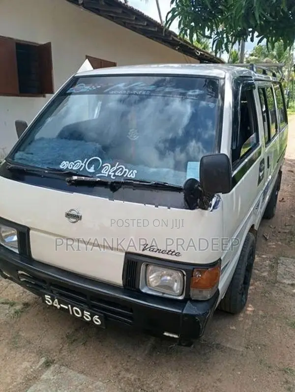Nissan Vanette 1988