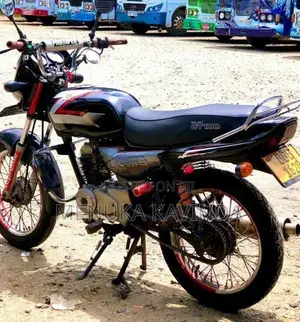 Bajaj CT100 2014