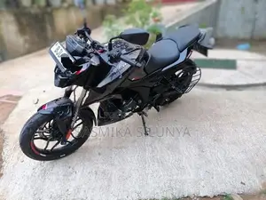 Bajaj Pulsar N160 2025