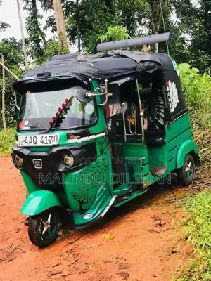 Bajaj RE 2014