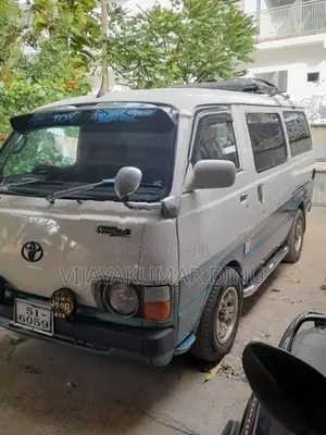 Toyota Hiace 1982