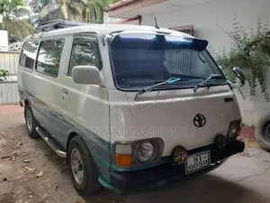 Toyota Hiace 1982