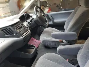 Toyota Estima 2008