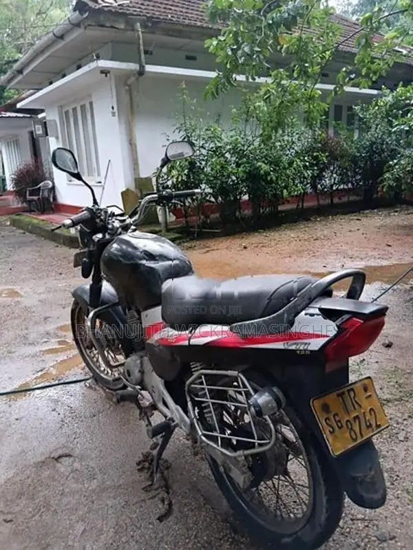 TVS Victor GLX 125 1995