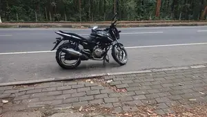 Bajaj Pulsar 150 2015