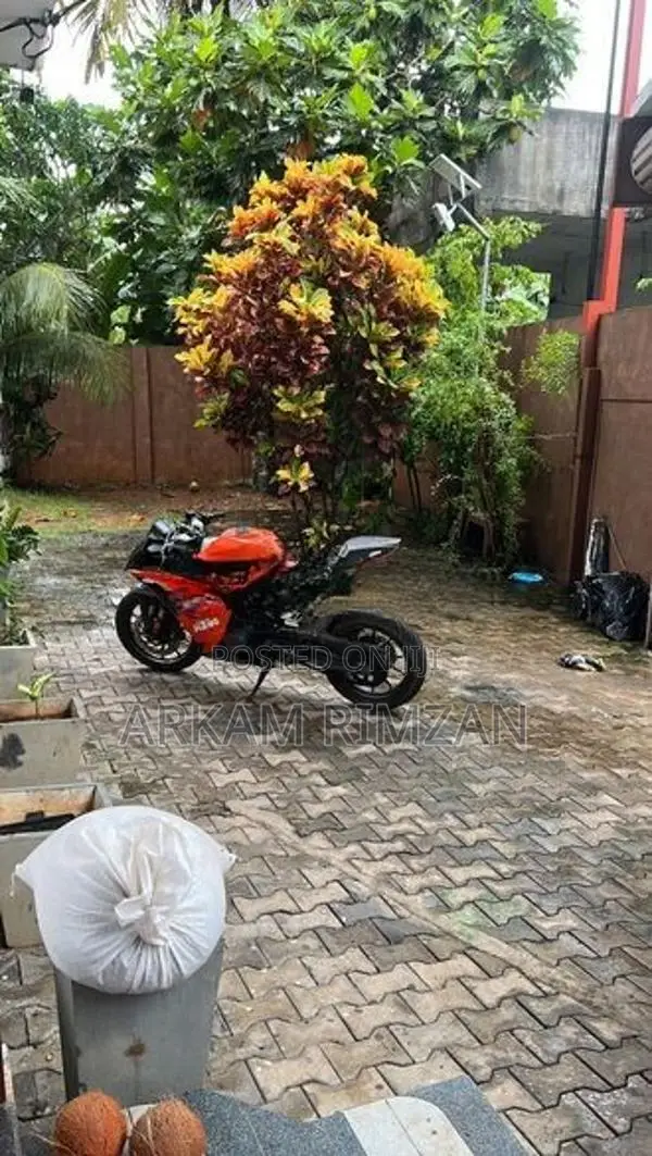 KTM RC 125 2021