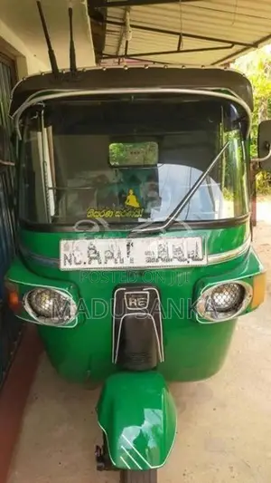 Bajaj RE 2013