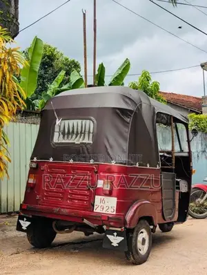 Bajaj RE 1999