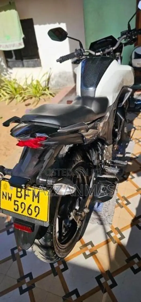 Honda CB Hornet 2017