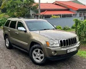 Jeep Grand Cherokee 4700cc V8 2006