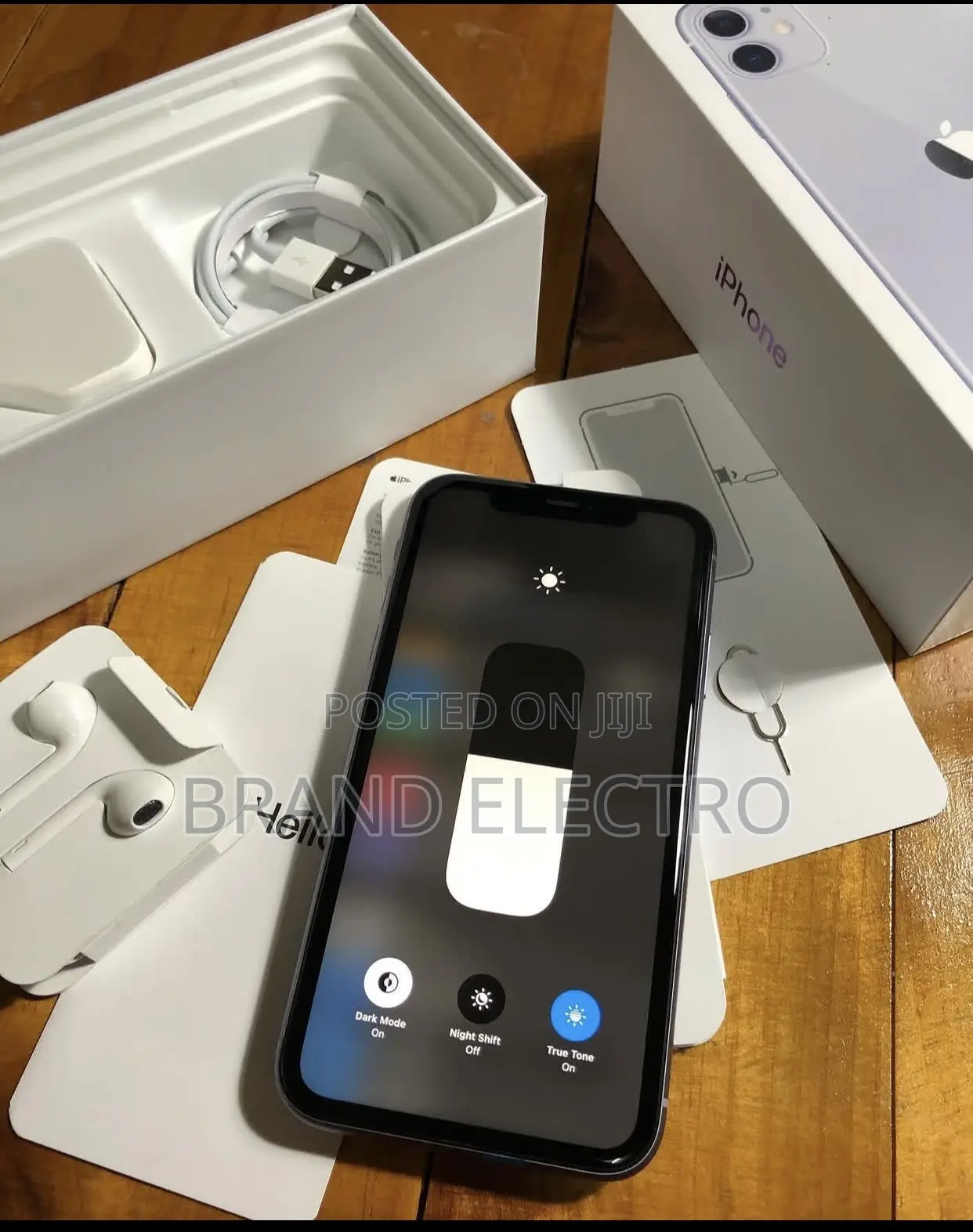 New Apple iPhone 11 128 GB Purple