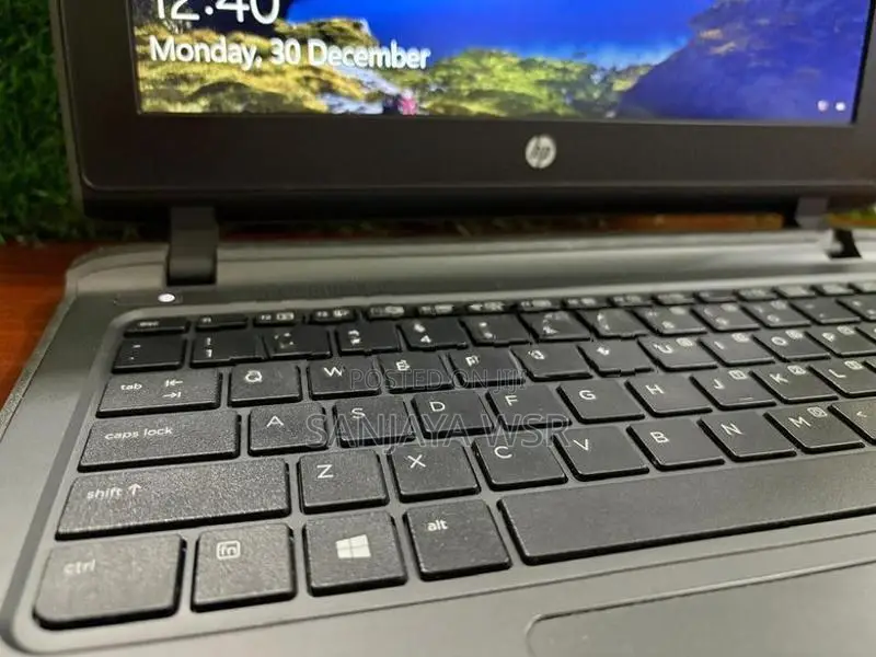Hp i3 5th GEN Laptop