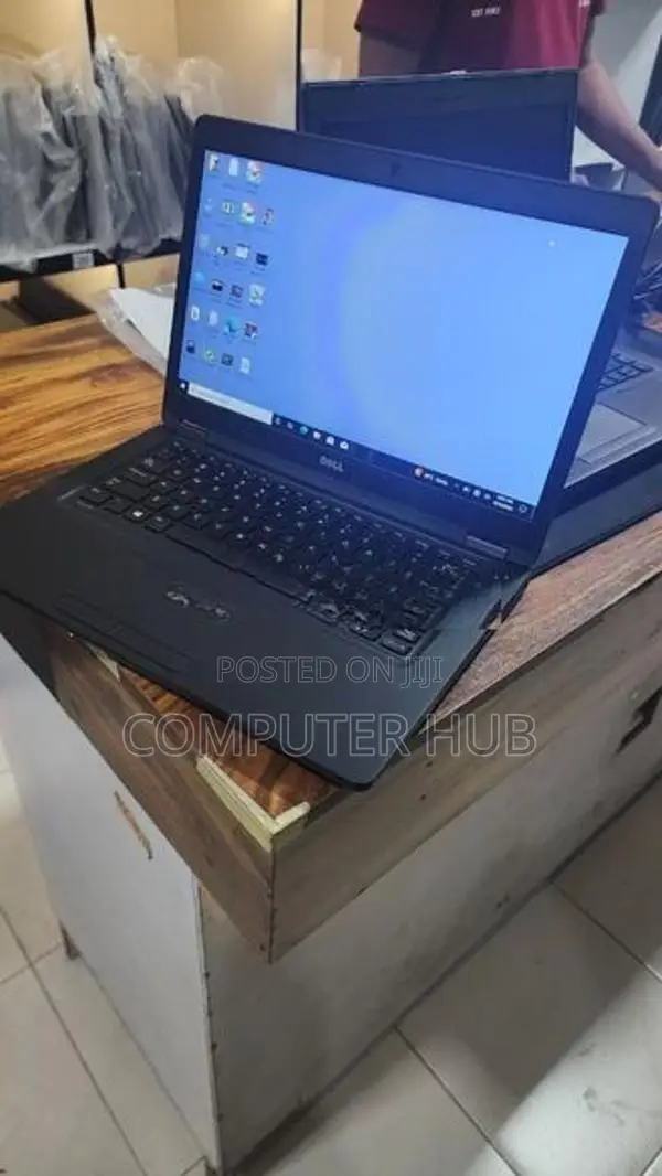 i7 7th GEN Dell Latitude E5480 256GB NVMe 8GB RAM 2GB VGA Laptop