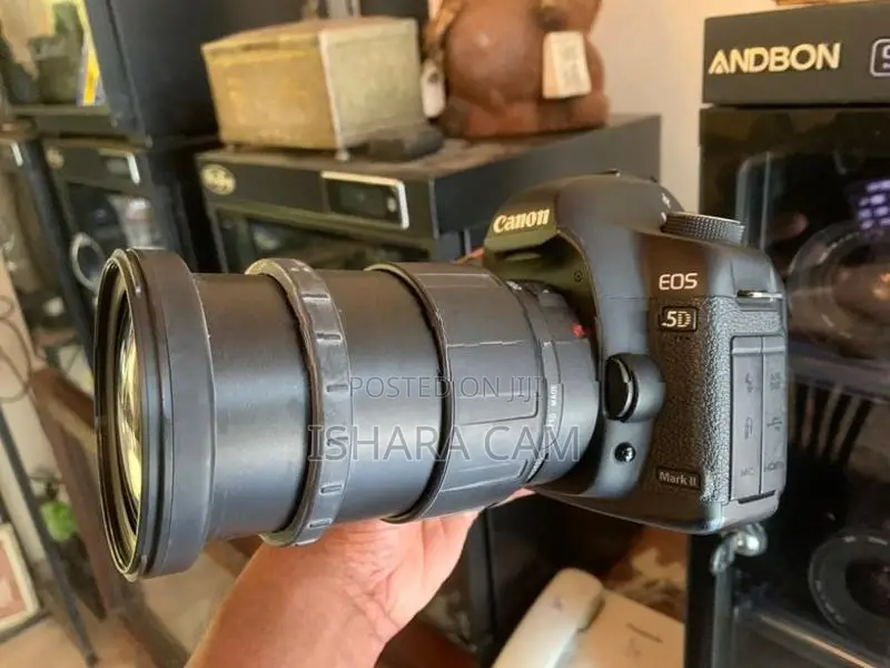 canon 5D mark 2 DSLR with 200mm lens